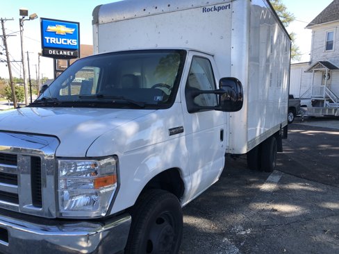Used 2017 Ford E-350 and Econoline 350 Super Duty w/ Power Windows & Locks Group image 3