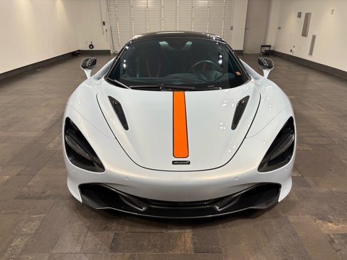 Used 2021 McLaren 720S Performance image 32