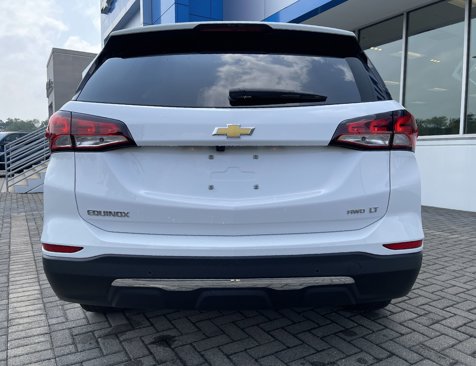 Used 2023 Chevrolet Equinox LT image 4