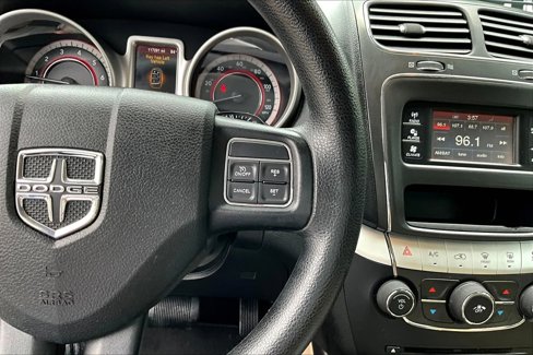 Used 2014 Dodge Journey SXT w/ Flexible Seating Group image 18
