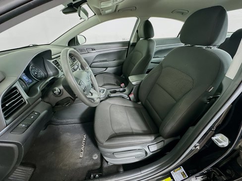 Used 2020 Hyundai Elantra SE w/ Cargo Package (C1) image 13