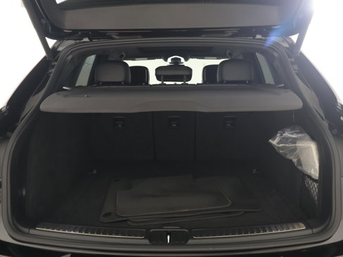 New 2024 Porsche Macan Turbo image 21