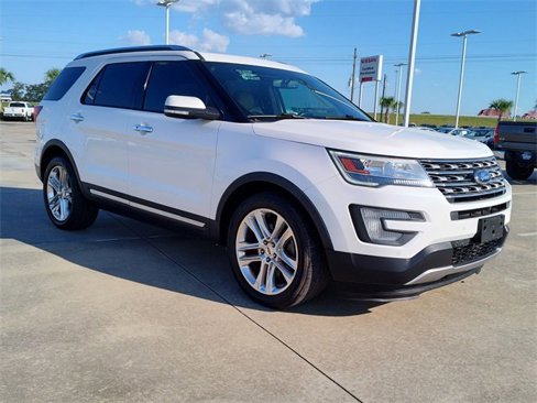 Used 2017 Ford Explorer Limited image 13