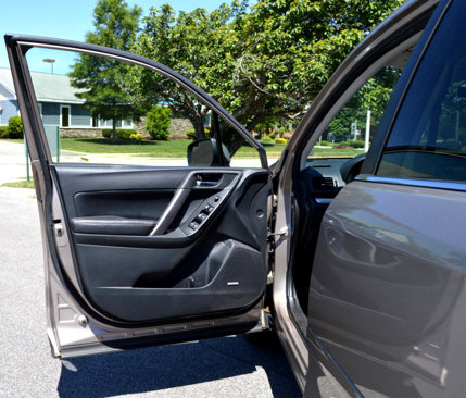 Used 2015 Subaru Forester 2.5i Limited image 14