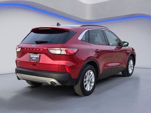 Certified 2022 Ford Escape SE w/ Convenience Package image 3