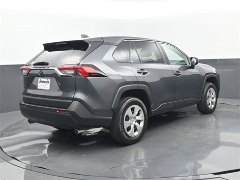 Used 2023 Toyota RAV4 LE image 21