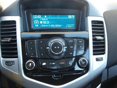 Used 2013 Chevrolet Cruze LT image 12
