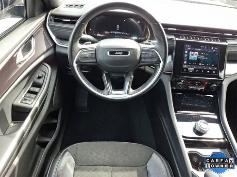 Used 2022 Jeep Grand Cherokee L Laredo image 2