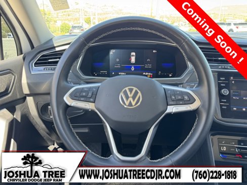 Used 2022 Volkswagen Tiguan SE image 18