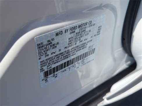 New 2025 Ford Maverick XL image 13