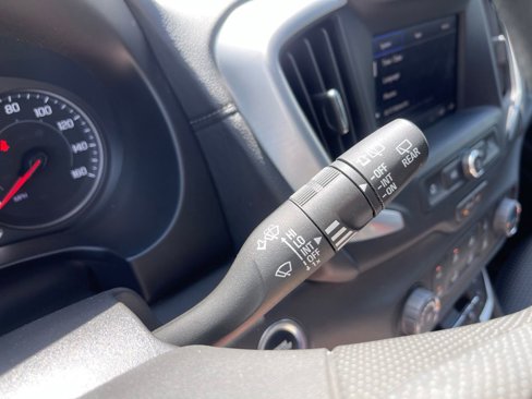 Used 2024 GMC Terrain SLE image 16