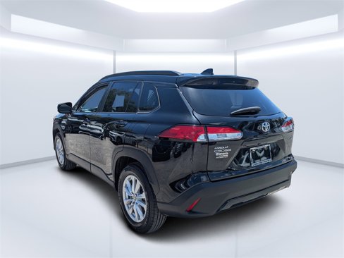 Used 2023 Toyota Corolla Cross LE image 5