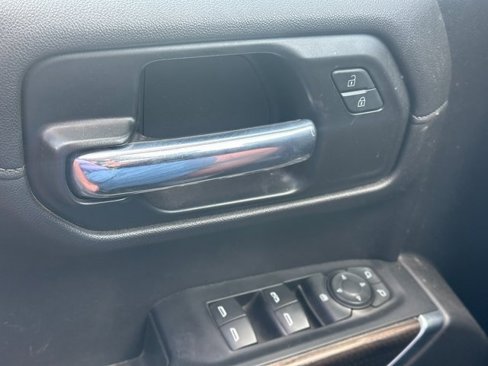 Used 2020 Chevrolet Silverado 1500 LT w/ Convenience Package image 23