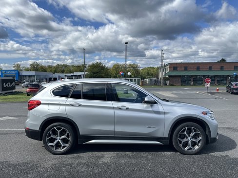 Used 2017 BMW X1 xDrive28i image 4