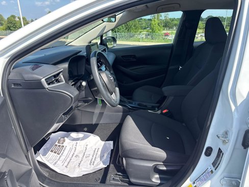 Used 2022 Toyota Corolla LE image 25