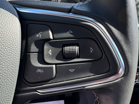 Used 2021 Buick Encore GX Essence w/ Advanced Technology Package image 28