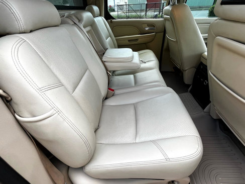 Used 2007 Cadillac Escalade EXT w/ Information Package image 52