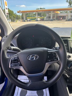 Used 2021 Hyundai Accent SE image 10