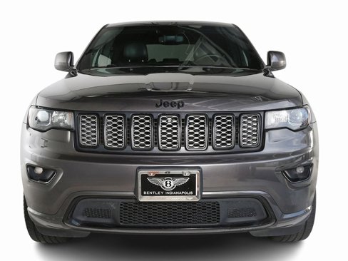 Used 2019 Jeep Grand Cherokee Altitude image 2