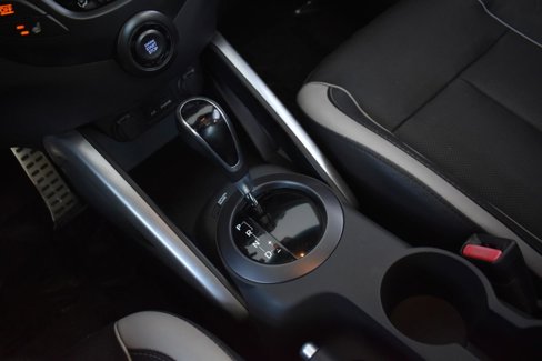 Used 2013 Hyundai Veloster Turbo w/ Ultimate Pkg image 24
