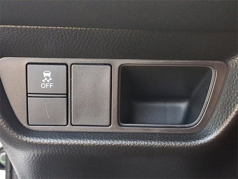 Certified 2025 Honda HR-V LX image 27