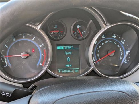 Used 2014 Chevrolet Cruze LS image 10