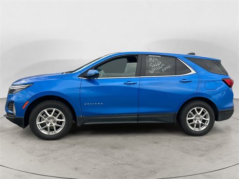 Used 2024 Chevrolet Equinox LT image 2