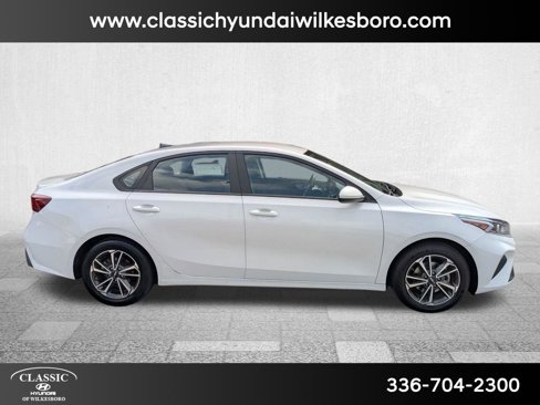 Used 2023 Kia Forte LXS image 4