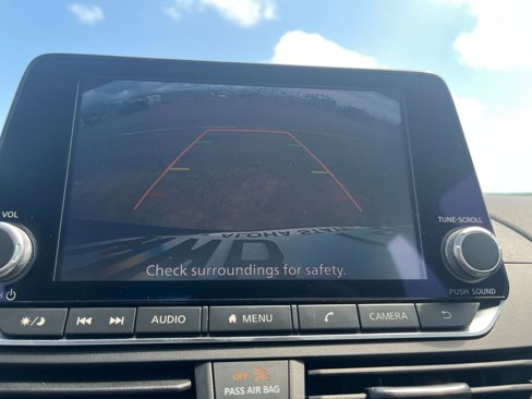 Used 2023 Nissan Altima 2.5 SV image 17
