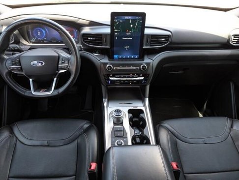 Used 2020 Ford Explorer ST w/ Premium Technology Package image 8