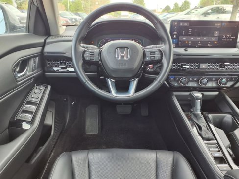 Used 2023 Honda Accord Touring image 12