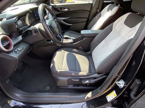 Used 2024 Chevrolet Trax RS w/ Driver Confidence Package image 6