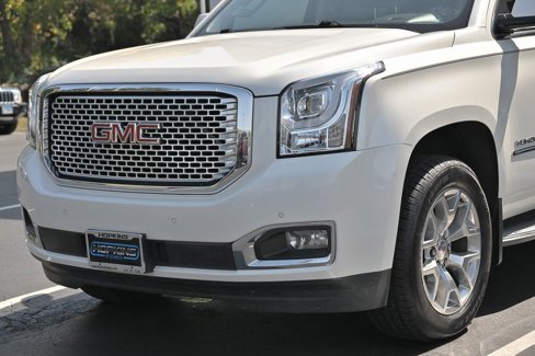 Used 2015 GMC Yukon SLT w/ Open Road Package image 2