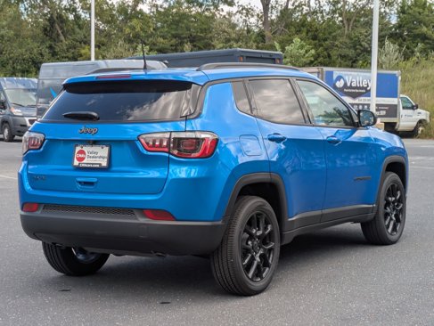 New 2025 Jeep Compass Latitude w/ Sun and Sound Group image 5