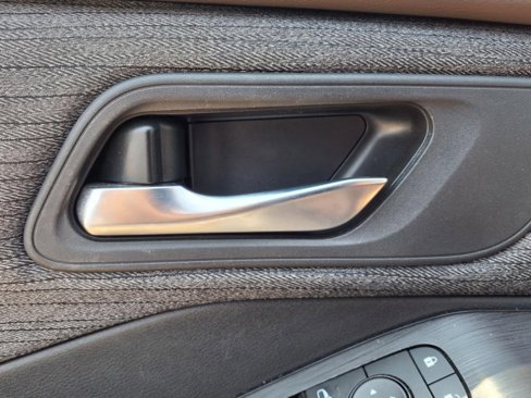 Used 2023 Nissan Rogue SV image 15