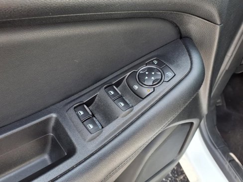 Used 2022 Ford Edge SEL image 7