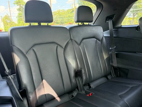 Used 2017 Audi Q7 2.0T Premium Plus w/ Premium Plus Package image 29