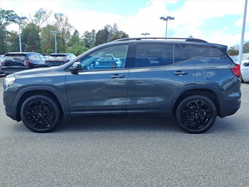 Used 2020 GMC Terrain SLE w/ Driver Convenience Package image 2