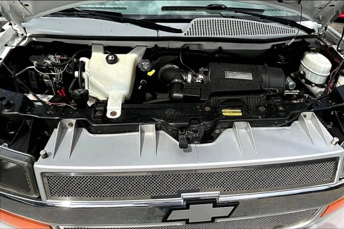 Used 2010 Chevrolet Express 1500 AWD w/ Preferred Equipment Group image 9