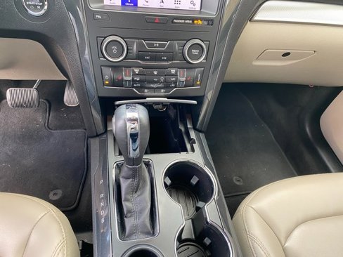 Used 2019 Ford Explorer XLT w/ Equipment Group 202A image 25