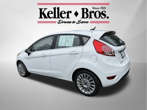 Used 2015 Ford Fiesta Titanium image 5