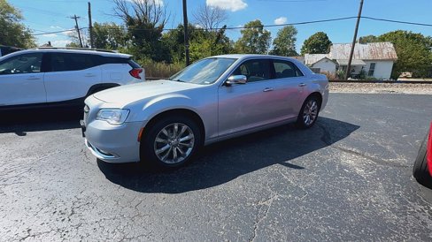 Used 2019 Chrysler 300 Limited image 4