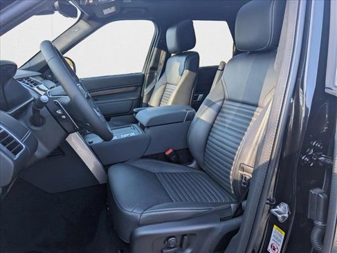 Certified 2024 Land Rover Discovery Dynamic SE image 22