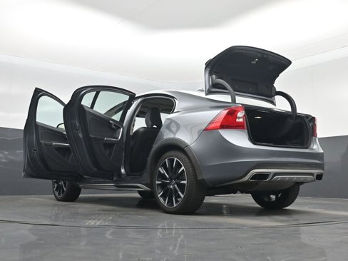 Used 2016 Volvo S60 T5 Cross Country Platinum image 63