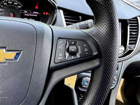 Used 2021 Chevrolet Trax LT image 11