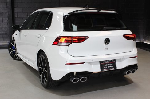 Used 2022 Volkswagen Golf R image 8