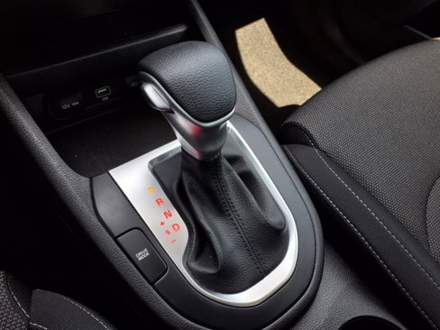 Used 2023 Kia Forte LXS w/ LXS Technology Package image 9