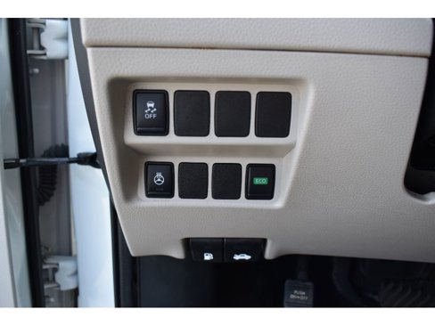 Used 2018 Nissan Rogue Sport SL image 19