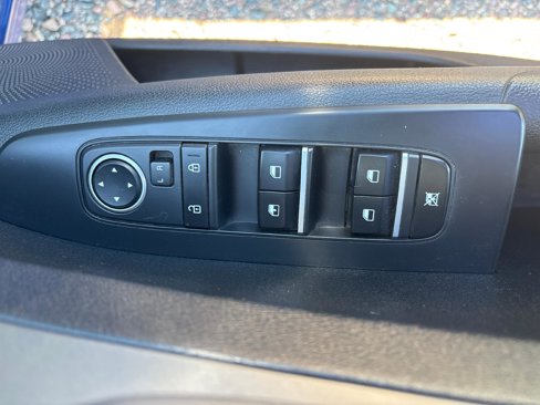 Used 2019 Kia Forte LXS image 11