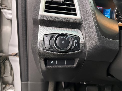 Used 2014 Ford Explorer XLT w/ Equipment Group 202A image 33